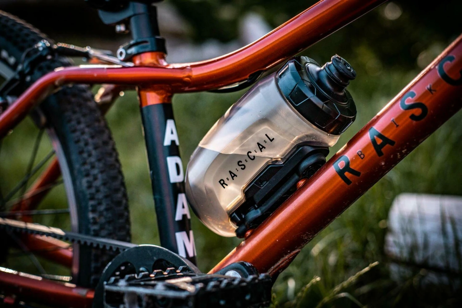 Flessendraaiset - Drinkfles Met Houder - Afbeelding 4